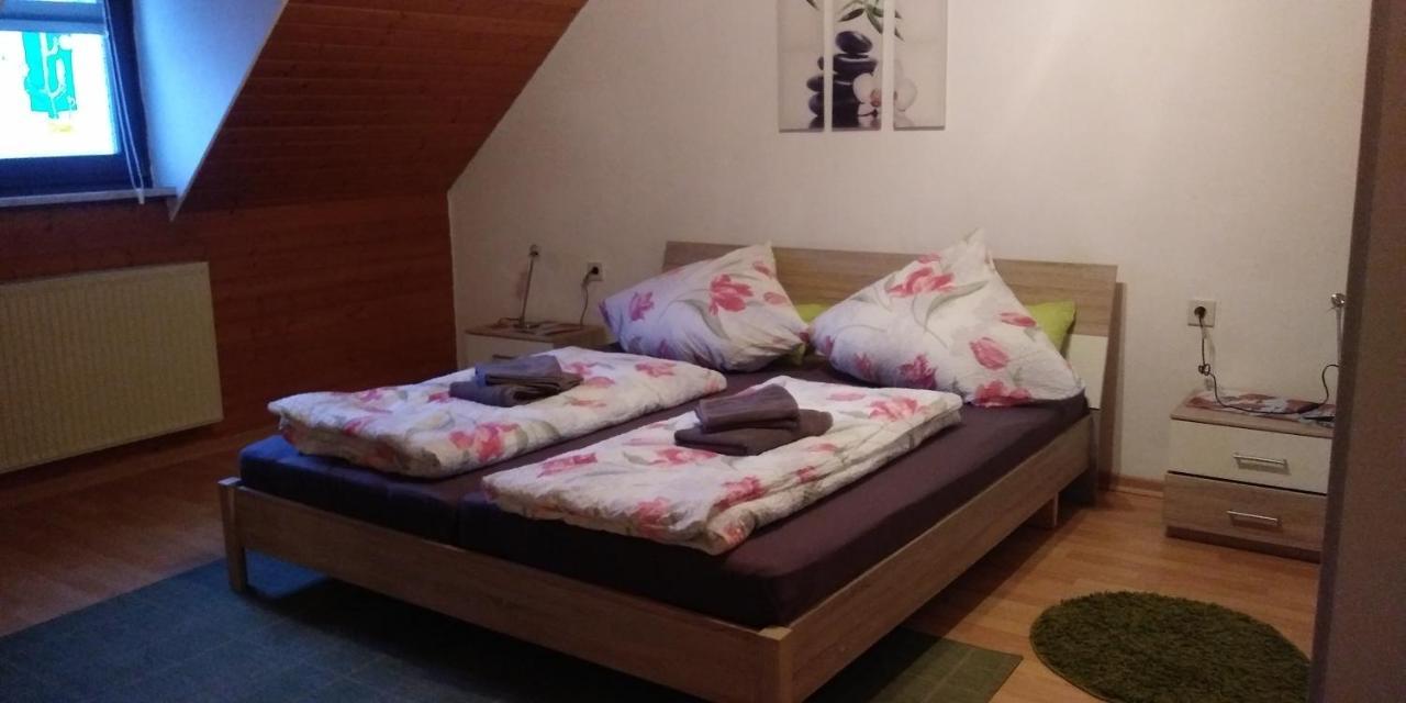 Ferienwohnung Bergblick Trittenheim Kültér fotó